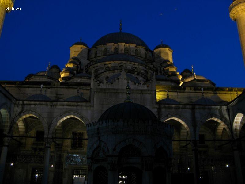 Мечеть вечером