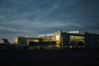 Новый терминал аэропорта Стригино вечером