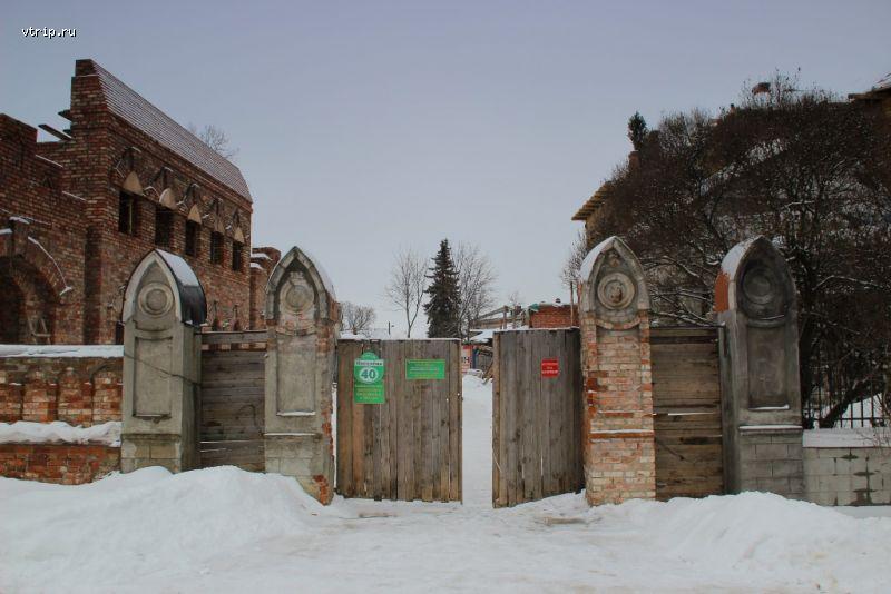 Ворота усадьбы Сенькова