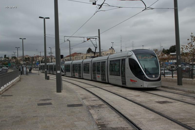 Трамвай в Восточном Иерусалиме