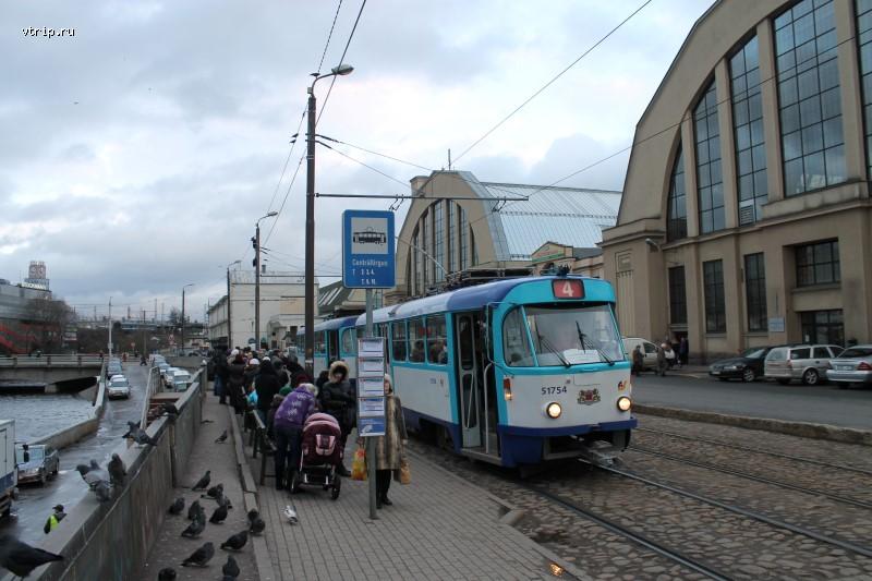 Трамвай у Рижского рынка