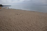 Пляж «Золотой берег» в пасмурную погоду