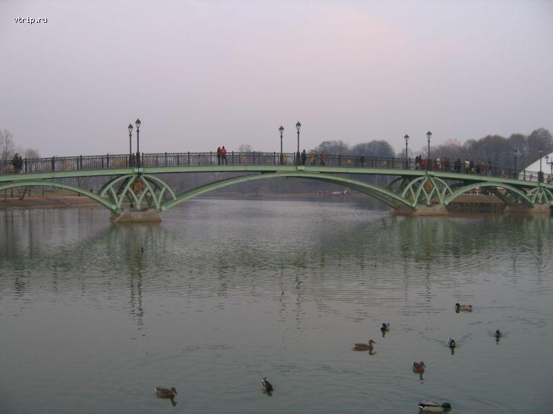 Мост через Царицынский пруд