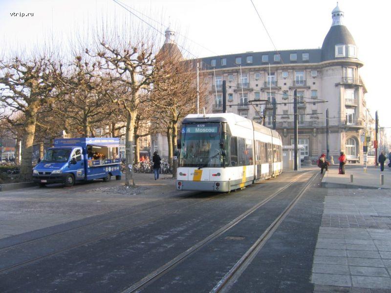 Трамвай у вокзала