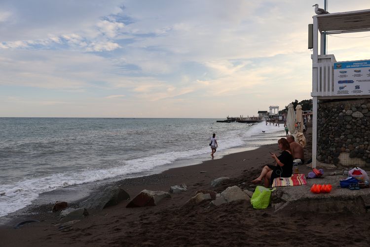 Пляж «Ласковый Берег» в Алуште