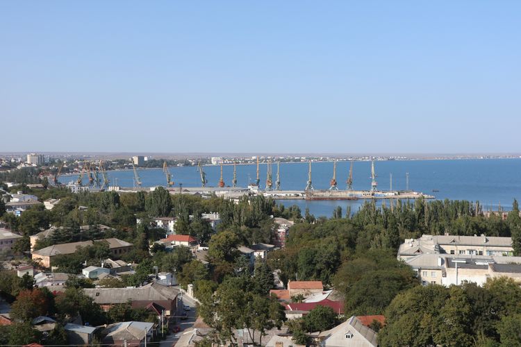 Феодосийский залив в Крыму