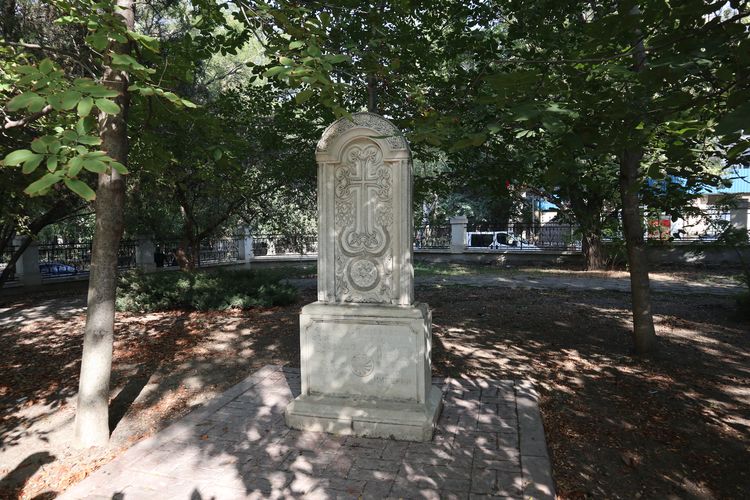 Памятник геноциду армян в Феодосии
