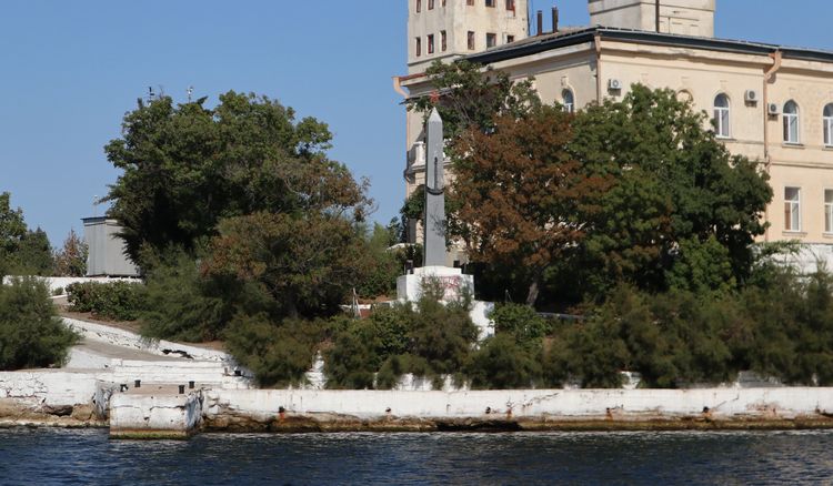 Памятник эсминцу «Свободный» в Севастополе