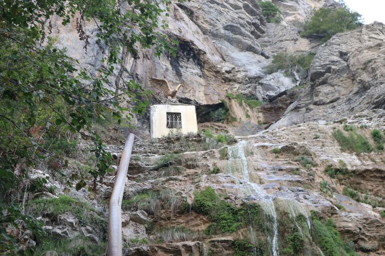 Вершина водопада Учан-су