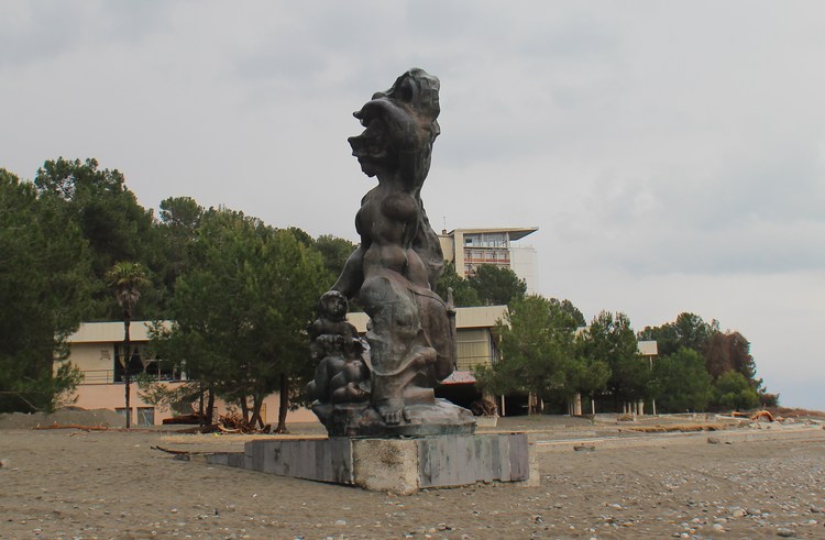 Скульптура «Медея — дочь царя Колхиды»