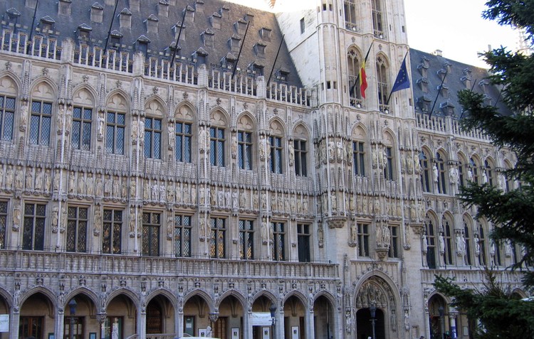 Фасад ратуши в Брюсселе