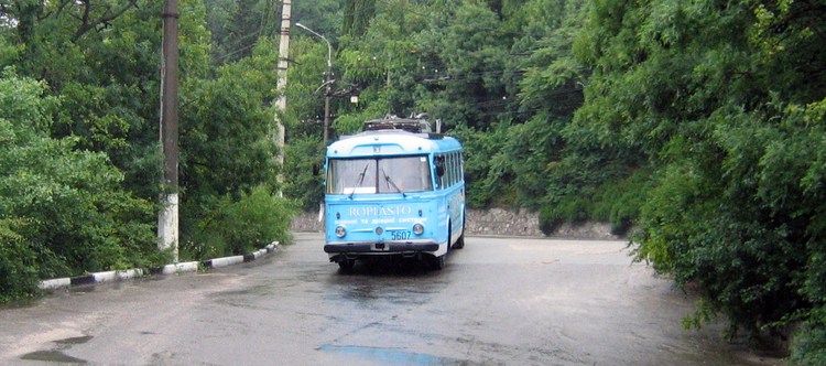 Троллейбус Skoda 9tr в Ялте