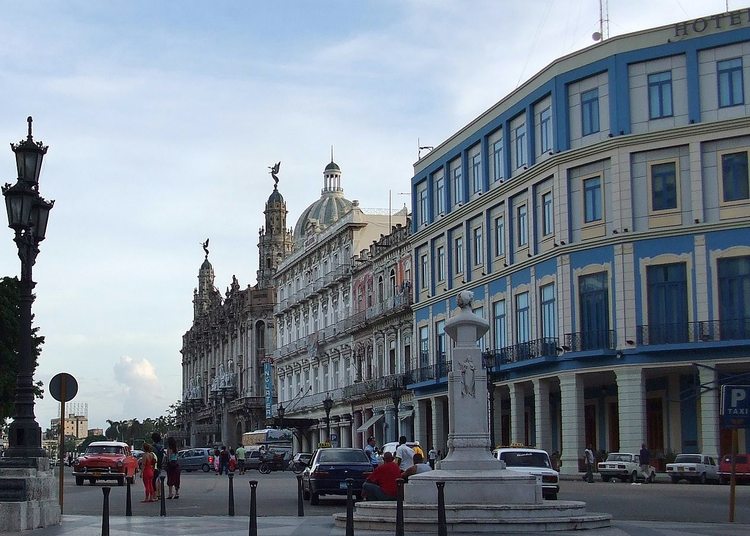 Пасео-дель-Прадо в Гаване