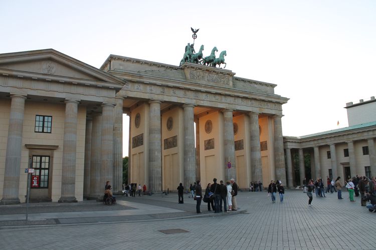 Браденбургские ворота в Берлине