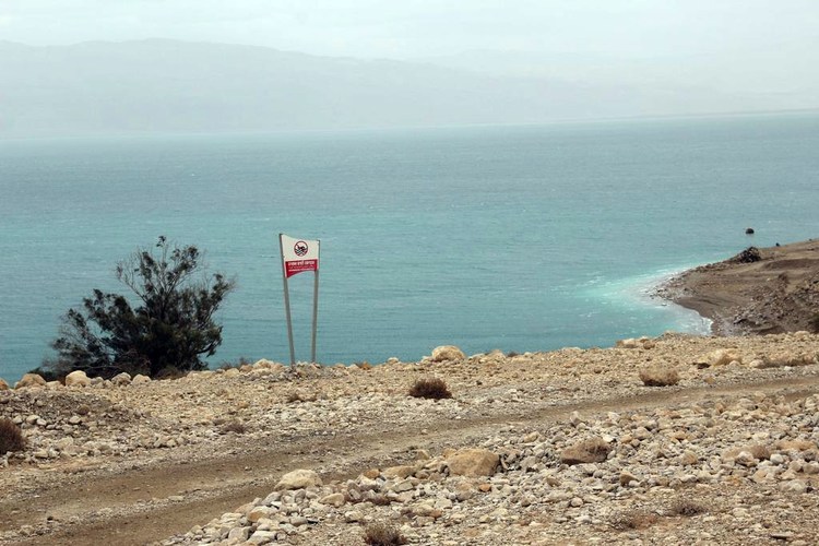 Побережье Мёртвого моря в Израиле