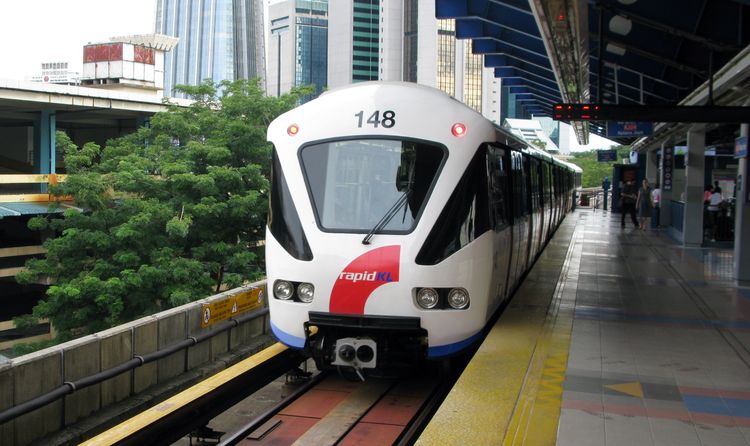 Поезд метро Куала-Лумпура