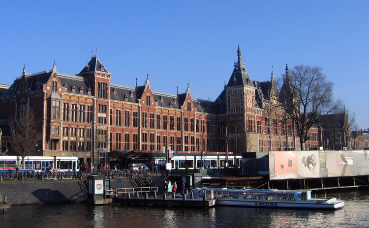 Главный вокзал Амстердама
