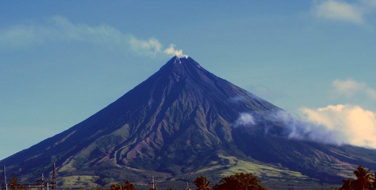 Вулкан Майон в Филиппинах