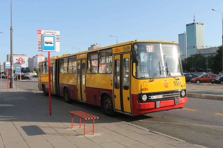 Автобус в Варшаве