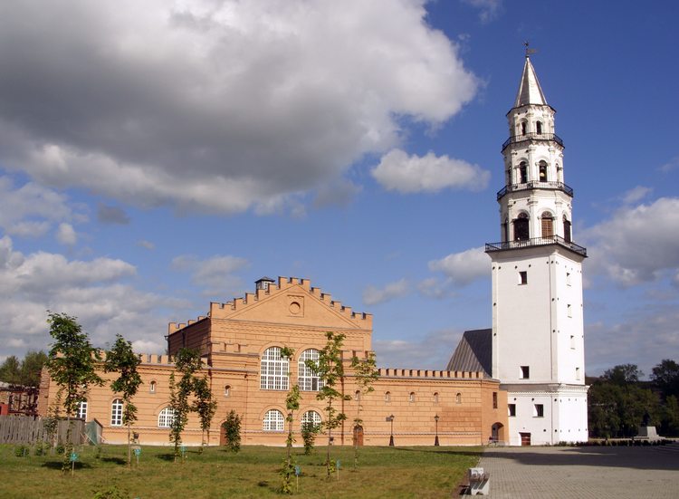 Невьянская башня и музей в Невьянске
