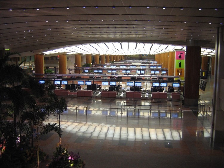 Зона вылетов Сингапурского аэропорта