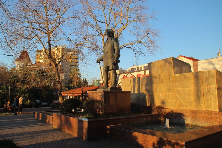 Памятник Петру I в Сочи