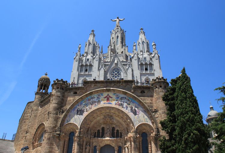Храм Святого Сердца в Барселоне