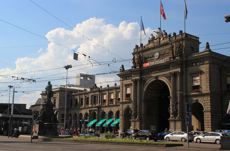 Здание Цюрихского вокзала