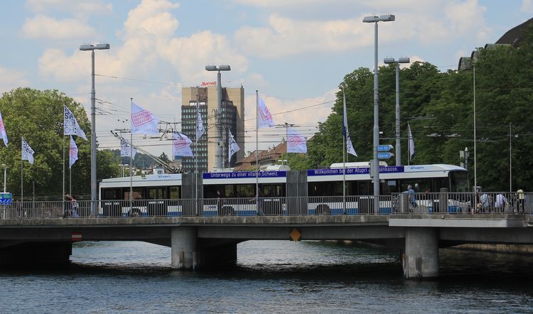 Троллейбус в Цюрихе