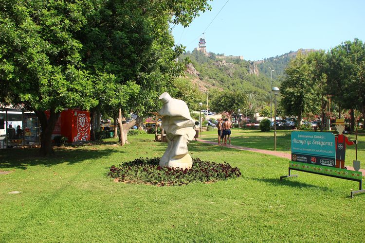 Парк 100-летия Ататюрка в Алании