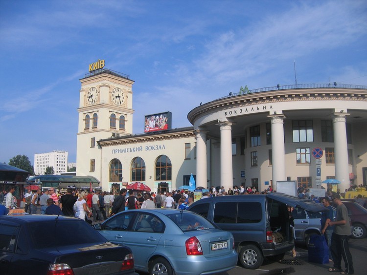 Пригородный вокзал Киева