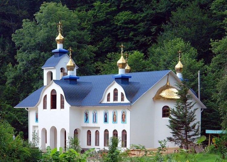 Троице-Георгиевский женский монастырь в Адлере