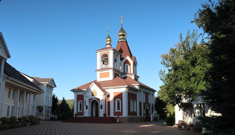 Сергиевская церковь в Дивноморском
