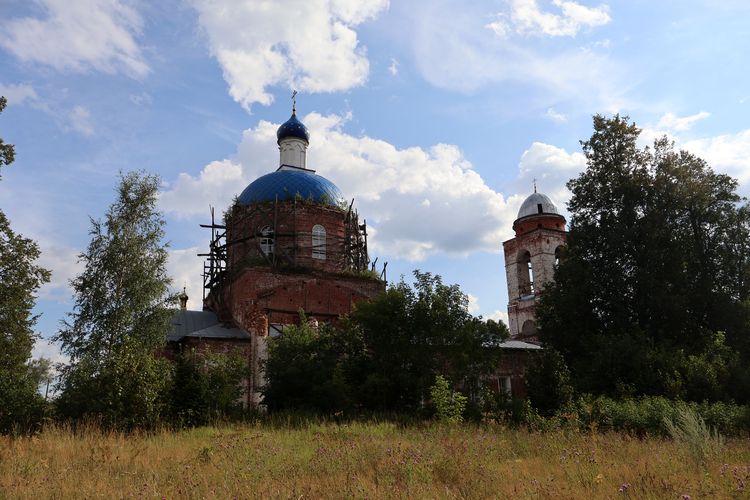 Покровская церковь в Гришине