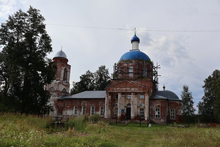 Покровская церковь в Гришине