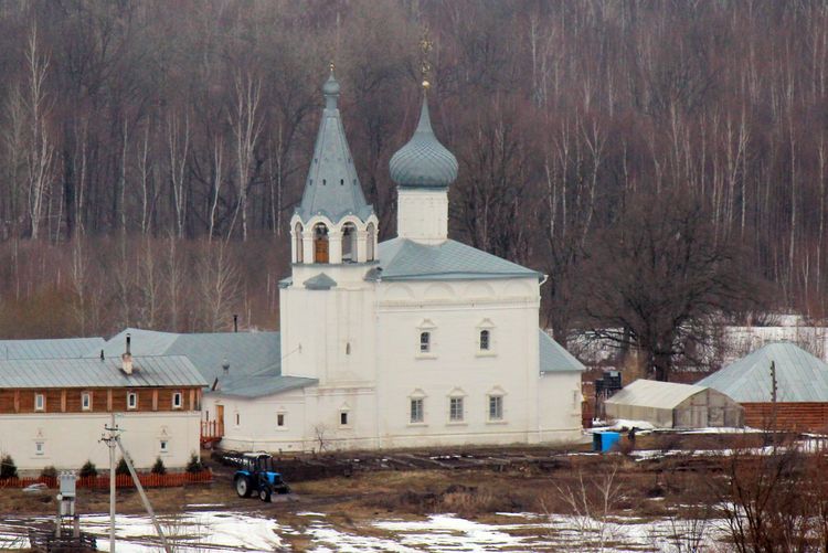 Знаменская церковь в монастыре