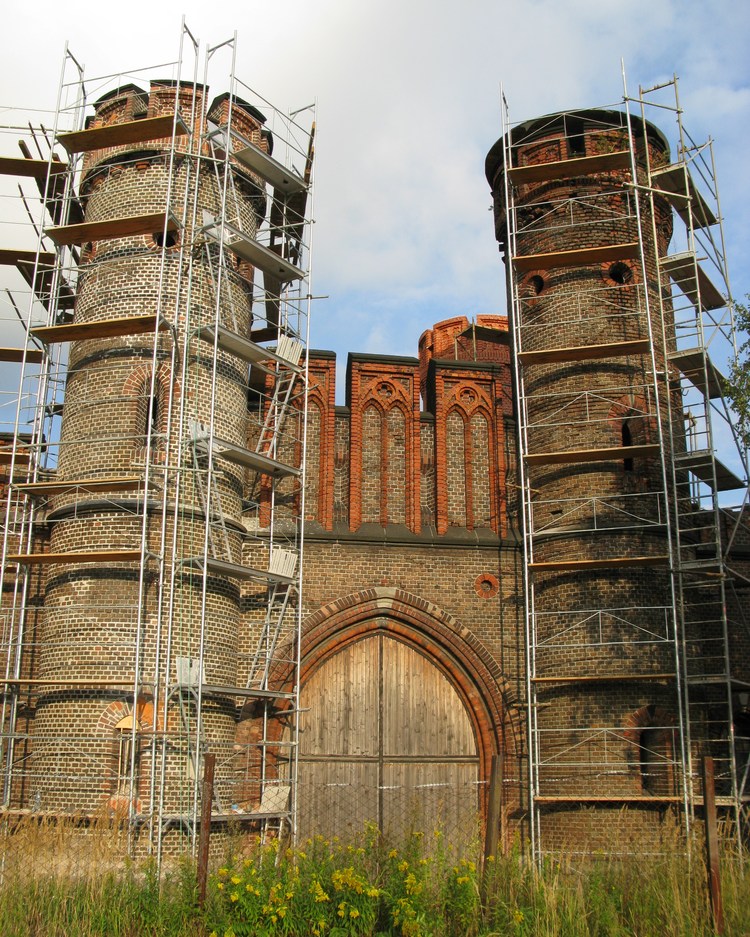 Фридрихсбургские ворота на реконструкции