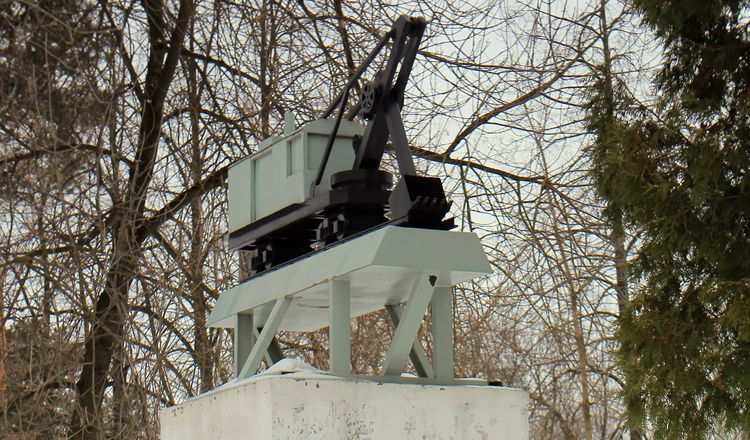 Памятник экскаватору в Коврове
