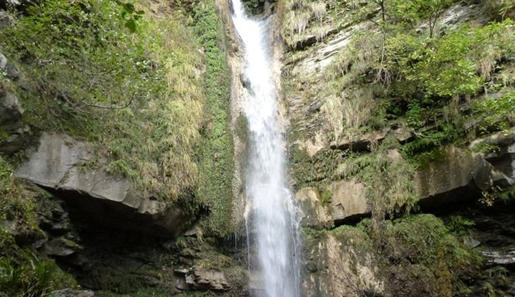 Водопад Игристый в Лазаревском