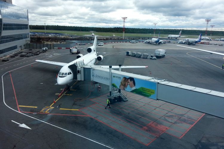 Самолёт в Домодедове