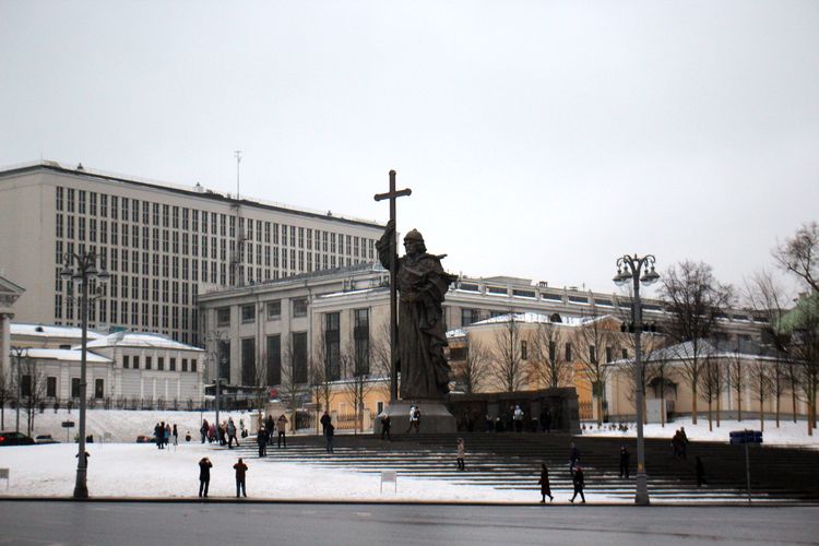 Памятник Владимиру Великому в Москве