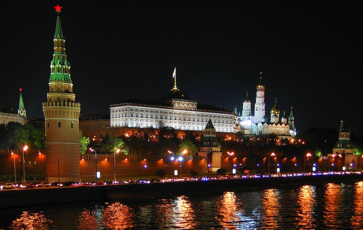 Главная достопримечательность центра Москвы - Кремль