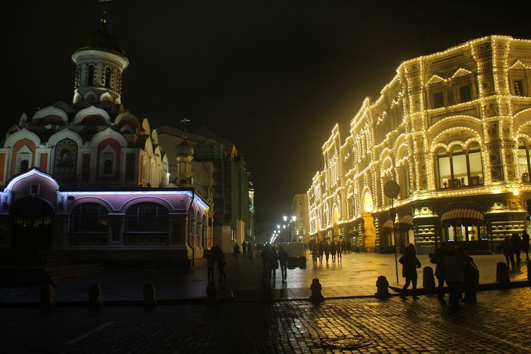 Никольская улица в Москве