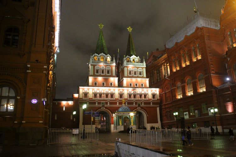 Воскресенские ворота в Москве