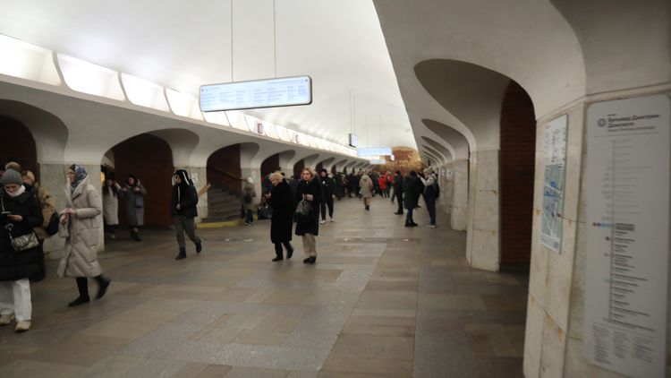 Станция метро «Боровицкая»