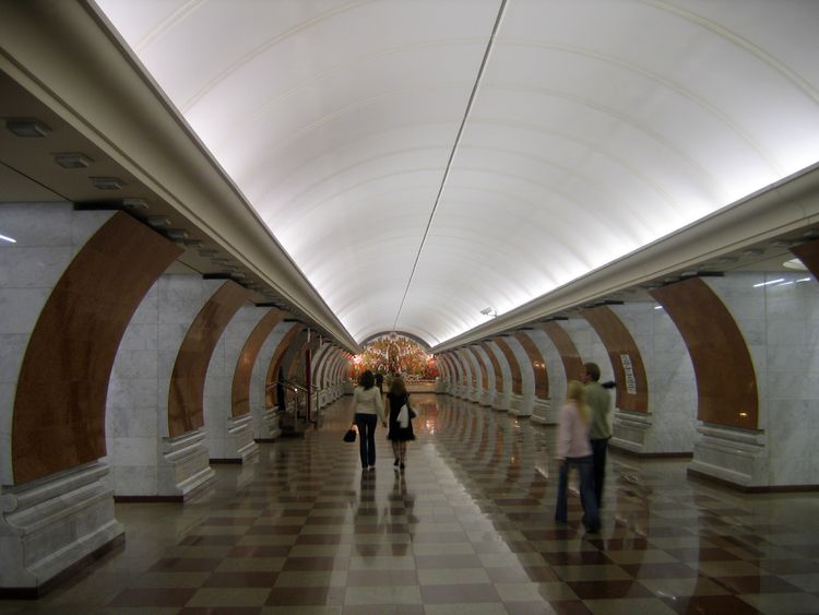 Станция метро «Парк Победы»
