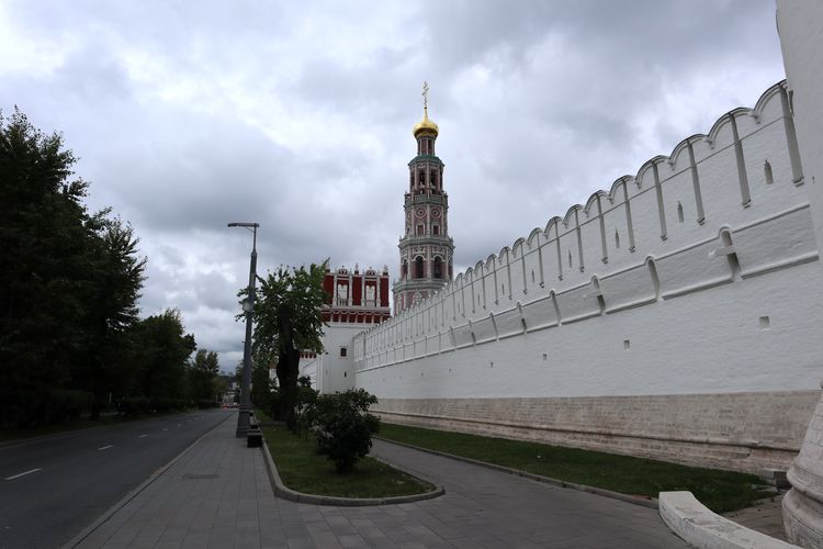 Стены Новодевичьего монастыря