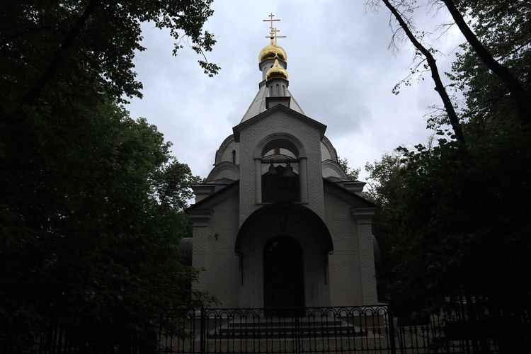 Церковь Усекновения главы Иоанна Предтечи у Новодевичьего монастыря
