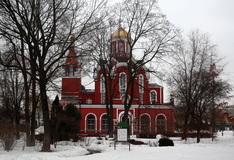 Благовещенская церковь в Петровском парке