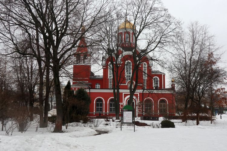 Благовещенская церковь в Петровском парке